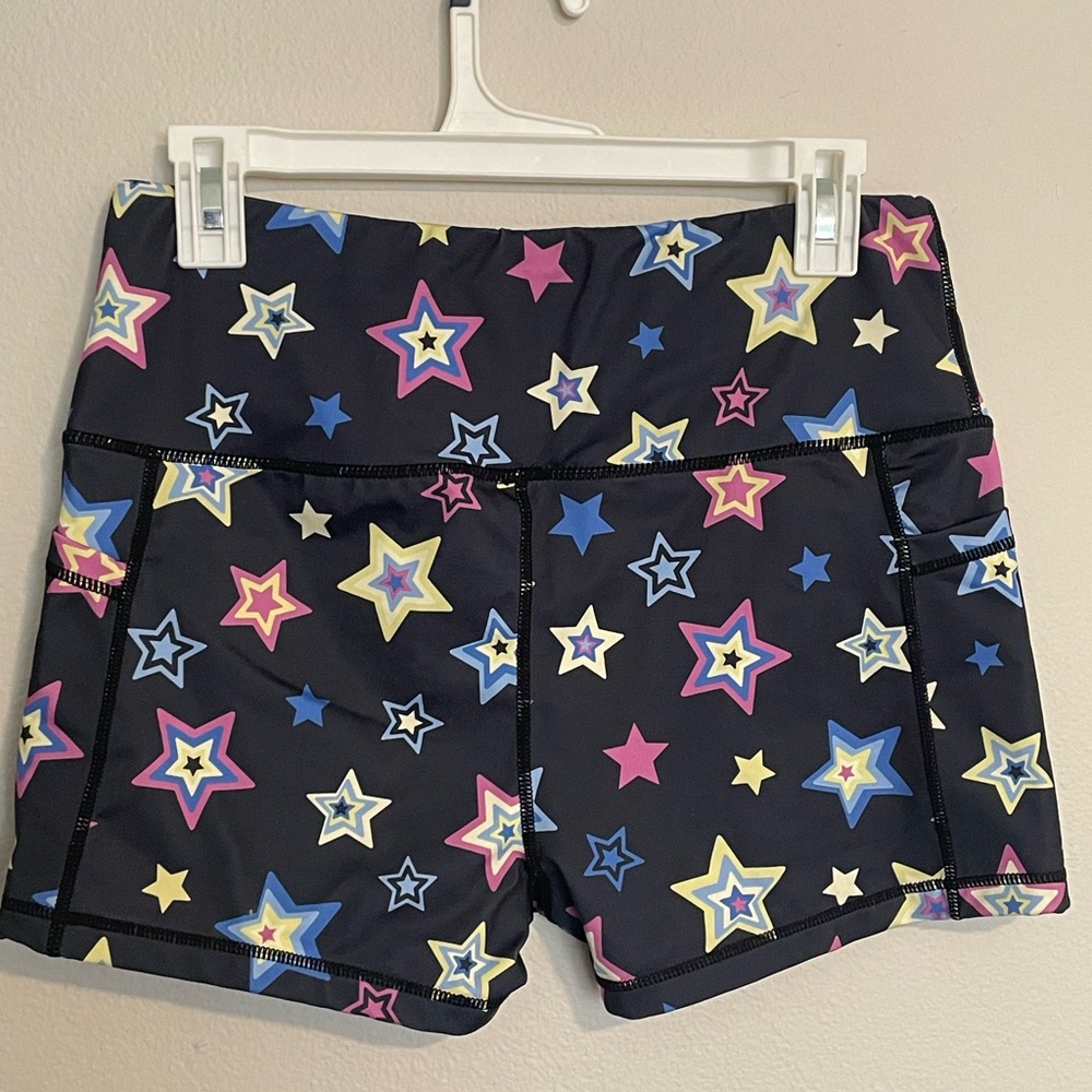 Star Patterned Athletic Shorts 🍀 1